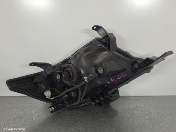2012 TOYOTA HILUX Left Headlamp