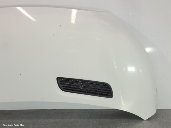 2024 LDV DELIVER 9 Bonnet