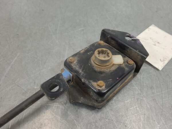 Ford Transit VO Spare Wheel Winch 2014–Present - Image 8