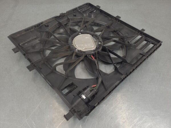 Mercedes Sprinter VS30 Fan 2018–Present - Image 4