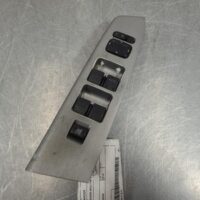 Ford Ranger PJ–PK RH Front Master Switch Dual Cab Twin Plug 2006–2011