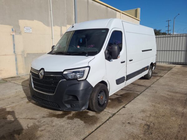 Renault Master X62 Radiator 2011–Present - Image 8