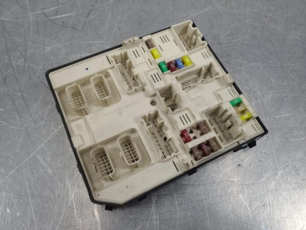 Renault Master X62 Fuse Box Engine Bay 2011–Present