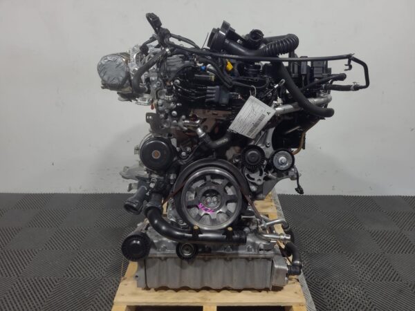 Mercedes Sprinter VS30 2.0L Turbo-Diesel Engine 2022–Present