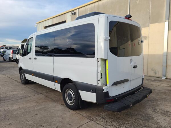 Mercedes Sprinter VS30 Front Panel 2018–Present - Image 8