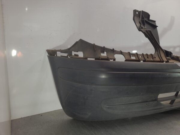 Mercedes Vito 639 Front Bumper without Park Sensors/Washers 2004–2011 - Image 4