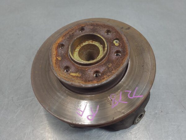 Mercedes Sprinter VS30 Right Front Hub Assembly Rwd 2018–Present