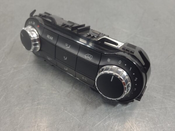 Mercedes Vito 447 Heater/AC Controls Vito 2015–Present - Image 2