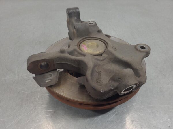 Mercedes Sprinter VS30 Right Front Hub Assembly Rwd 2018–Present - Image 5