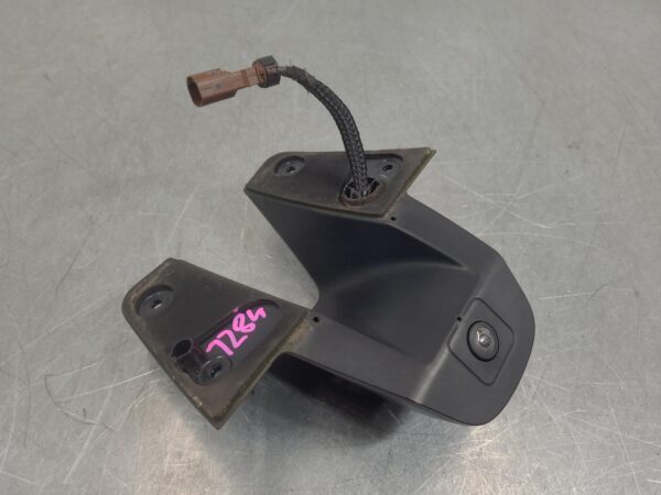 Mercedes Sprinter VS30 Camera/Radar 2 Plug 2018–Present - Image 3