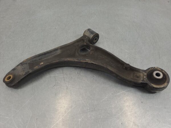 Renault Master X62 Right Front Lower Control Arm 2011–Present - Image 4