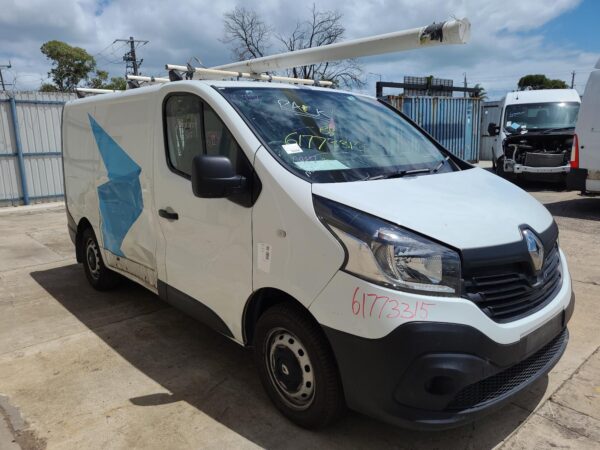 Renault Trafic X82 Bumper Bar Centre 2015–Present - Image 9
