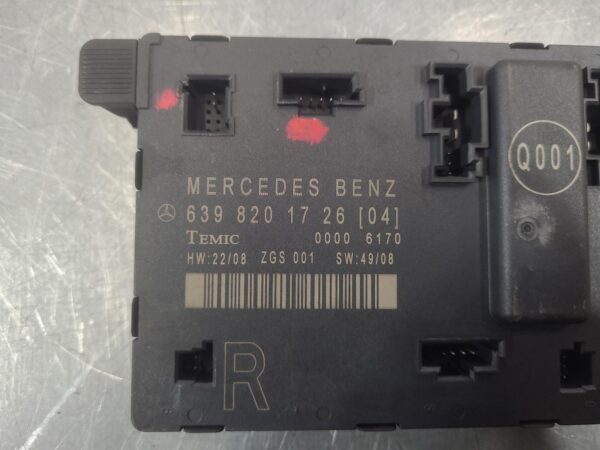Mercedes Vito RH Front Door ECU 2004–2011 - Image 7