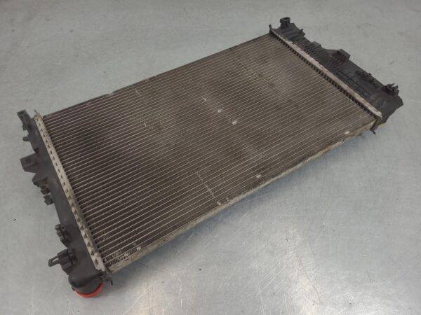 Mercedes Vito 639 Radiator 2004–2015 - Image 6