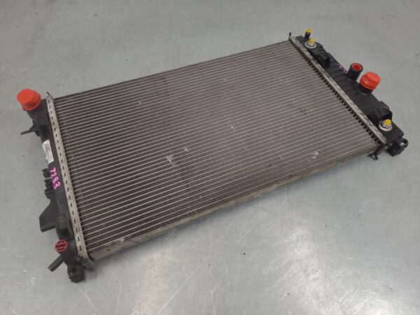 Mercedes Vito 639 Radiator 2004–2015
