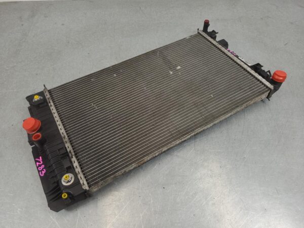 Mercedes Vito 639 Radiator 2004–2015 - Image 3