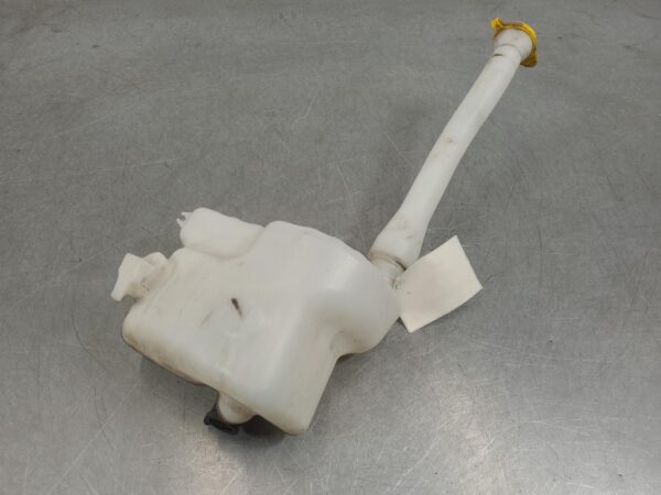 Renault Master X62 Washer Bottle 2011–Present - Image 6