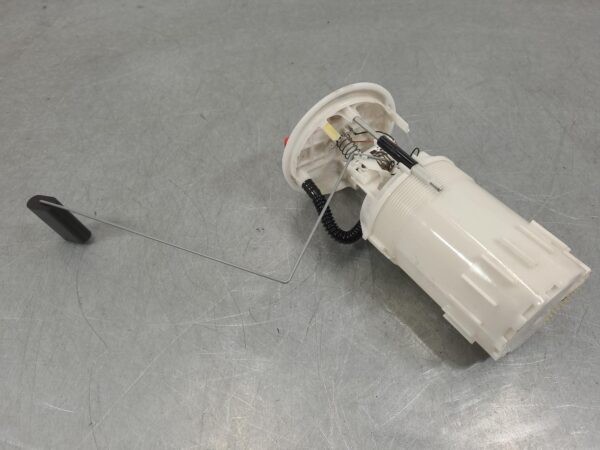 Renault Master X62 2.3L Turbo-Diesel Fuel Sending Unit 2011–Present - Image 8
