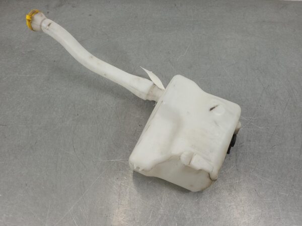 Renault Master X62 Washer Bottle 2011–Present - Image 5