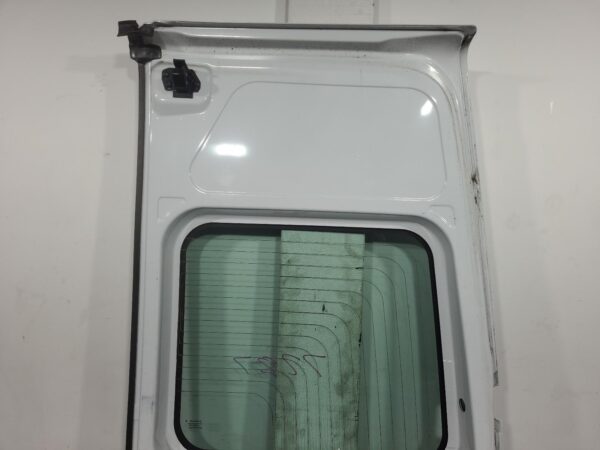 Renault Master X62 Mid/High Roof Bootlid/Tailgate 2020–Present - Image 5