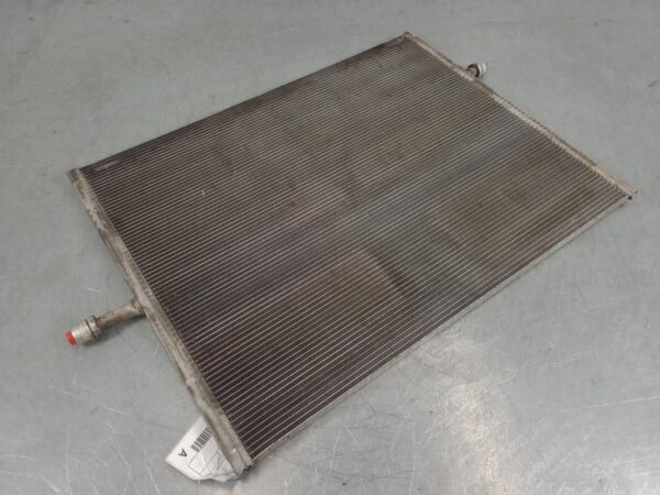 Mercedes Sprinter VS30 Radiator Rwd 2022–Present - Image 3
