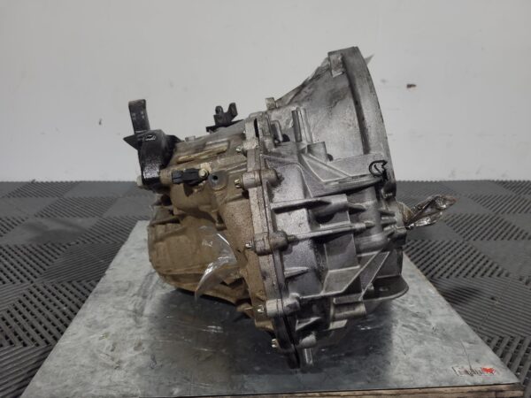 Renault Master X62 2.3L Turbo-Diesel Trans/Gearbox Non-Shift Actuator 2011–Present