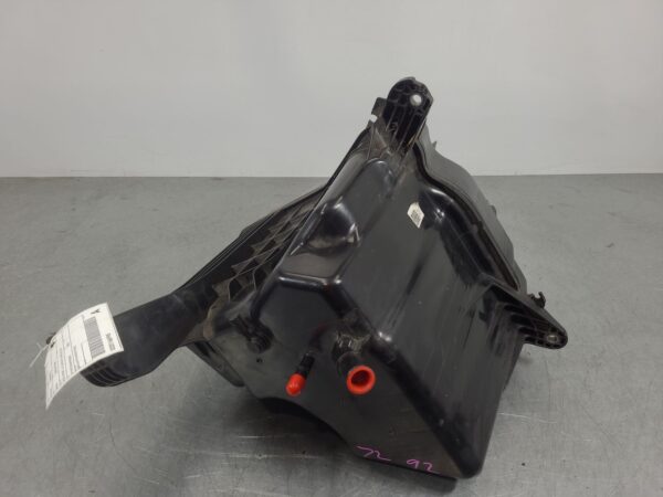 Mercedes Sprinter VS30 Adblue Tank Single Turbo 2022–Present - Image 6