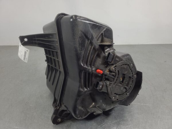 Mercedes Sprinter VS30 Adblue Tank Single Turbo 2022–Present - Image 3
