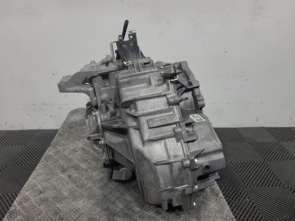 Ford Transit Custom VN 2.0L Turbo-Diesel Trans/Gearbox Fwd 2022–2023 - Image 2