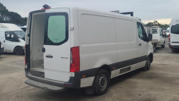 MERCEDES SPRINTER 2018-2026 REAR DIFF ASSEMBLY VS30, RATIO 3.923, 05/18- - Image 9