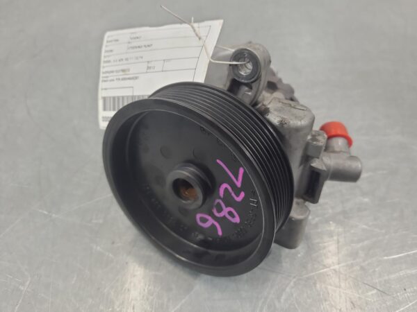 Mercedes Viano 639 3.0L Diesel Steering Pump 2011–2014 - Image 3
