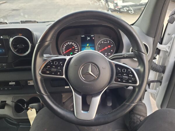 Mercedes Sprinter VS30 2.0L Turbo-Diesel Engine 2022–Present - Image 10