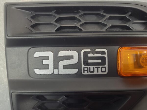 Ford Ranger PX Series 2–3 Right Guard Vent with Repeater Lamp 2015–2022 - Image 7