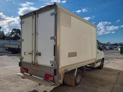 Mercedes Sprinter Courtesy Light Van 10/06-04/18 2006–2018 - Image 9