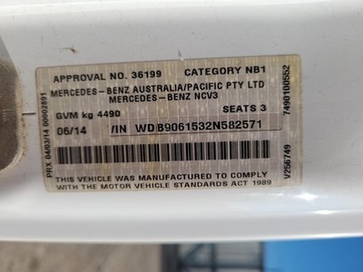 Mercedes Sprinter Courtesy Light Van 10/06-04/18 2006–2018 - Image 11