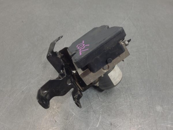 Renault Master X62 ABS Pump/Modulator 2011–Present - Image 8