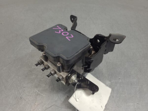 Renault Master X62 ABS Pump/Modulator 2011–Present - Image 6
