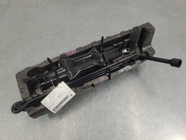 FORD TRANSIT CUSTOM 2013-2023 JACK/TOOL KIT VN, 09/13-08/23