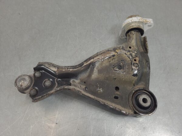 Mercedes Viano 639 Right Front Lower Control Arm 2011–2014 - Image 5