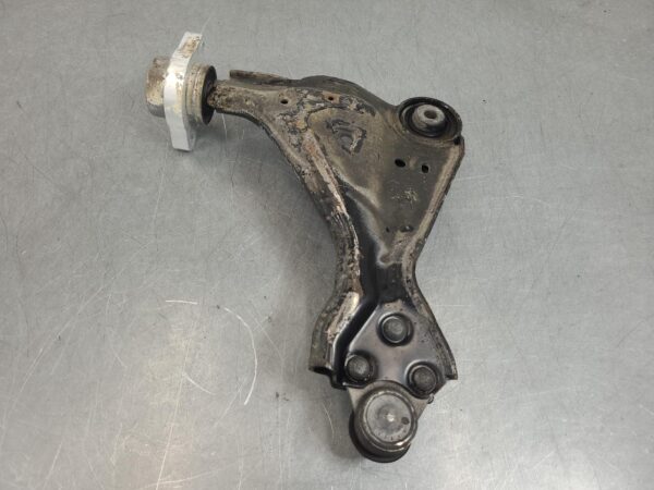 Mercedes Viano 639 Right Front Lower Control Arm 2011–2014 - Image 4