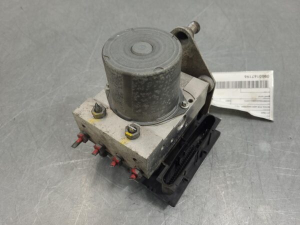 Mercedes Sprinter NCV3 ABS Pump/Modulator P/N A0014462589 2006–2018