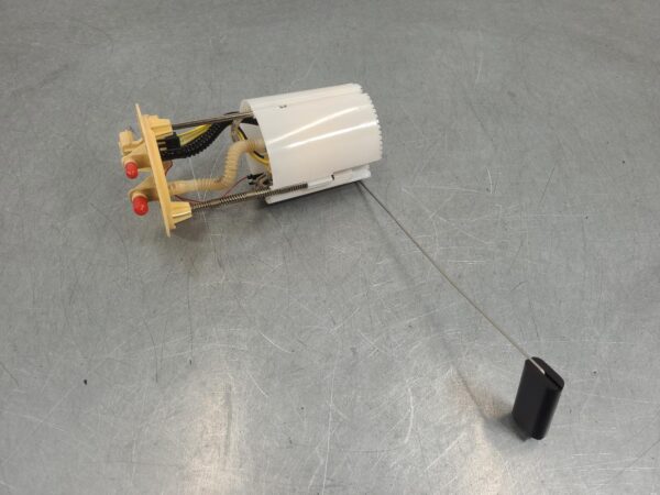Renault Master X62 2.3L Turbo-Diesel Fuel Sending Unit 2015–Present - Image 4