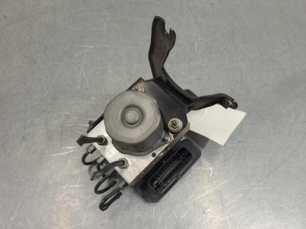 Mazda Bt50 UP ABS Pump/Modulator P/N Ab312c405ae 2011–2015 - Image 3