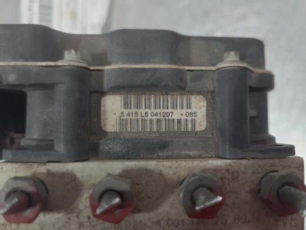 Mercedes Sprinter NCV3 ABS Pump/Modulator P/N A0014462589 2006–2018 - Image 10