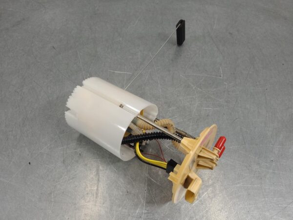 Renault Master X62 2.3L Turbo-Diesel Fuel Sending Unit 2015–Present - Image 3