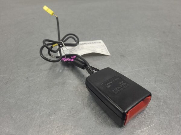 Mercedes Viano 639 RH Front Seat Belt Stalk Only 2011–2014 - Image 4