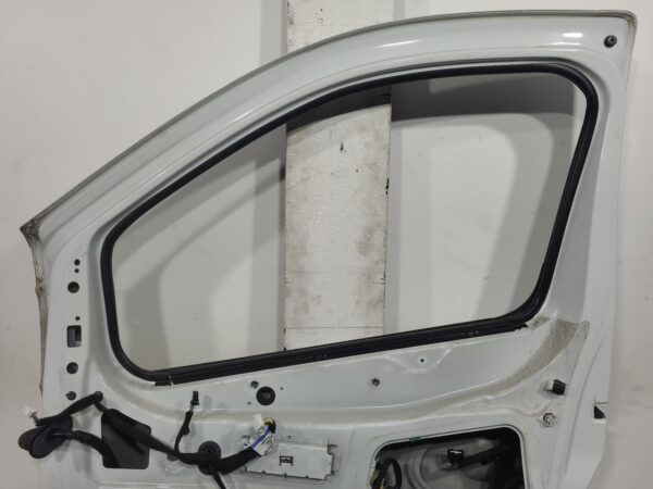 Renault Trafic X82 Right Front Door 2015–2020 - Image 5