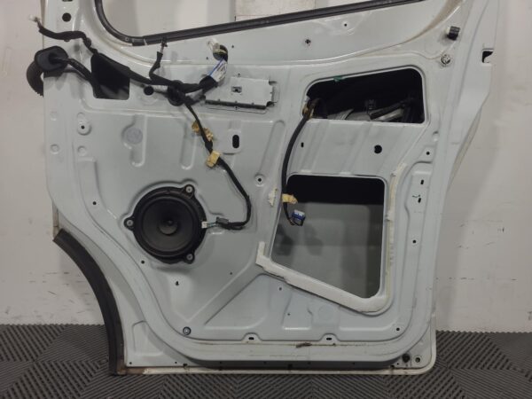 Renault Trafic X82 Right Front Door 2015–2020 - Image 6