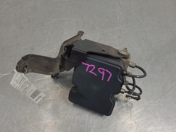Mazda Bt50 UP ABS Pump/Modulator P/N Ab312c405ae 2011–2015 - Image 6