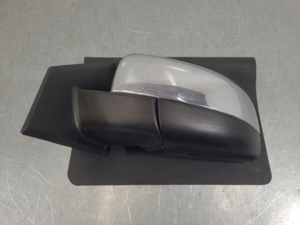 Mazda Bt50 UP–UR Left Door Mirror Power Non-Power Folding 2011–2020 - Image 4